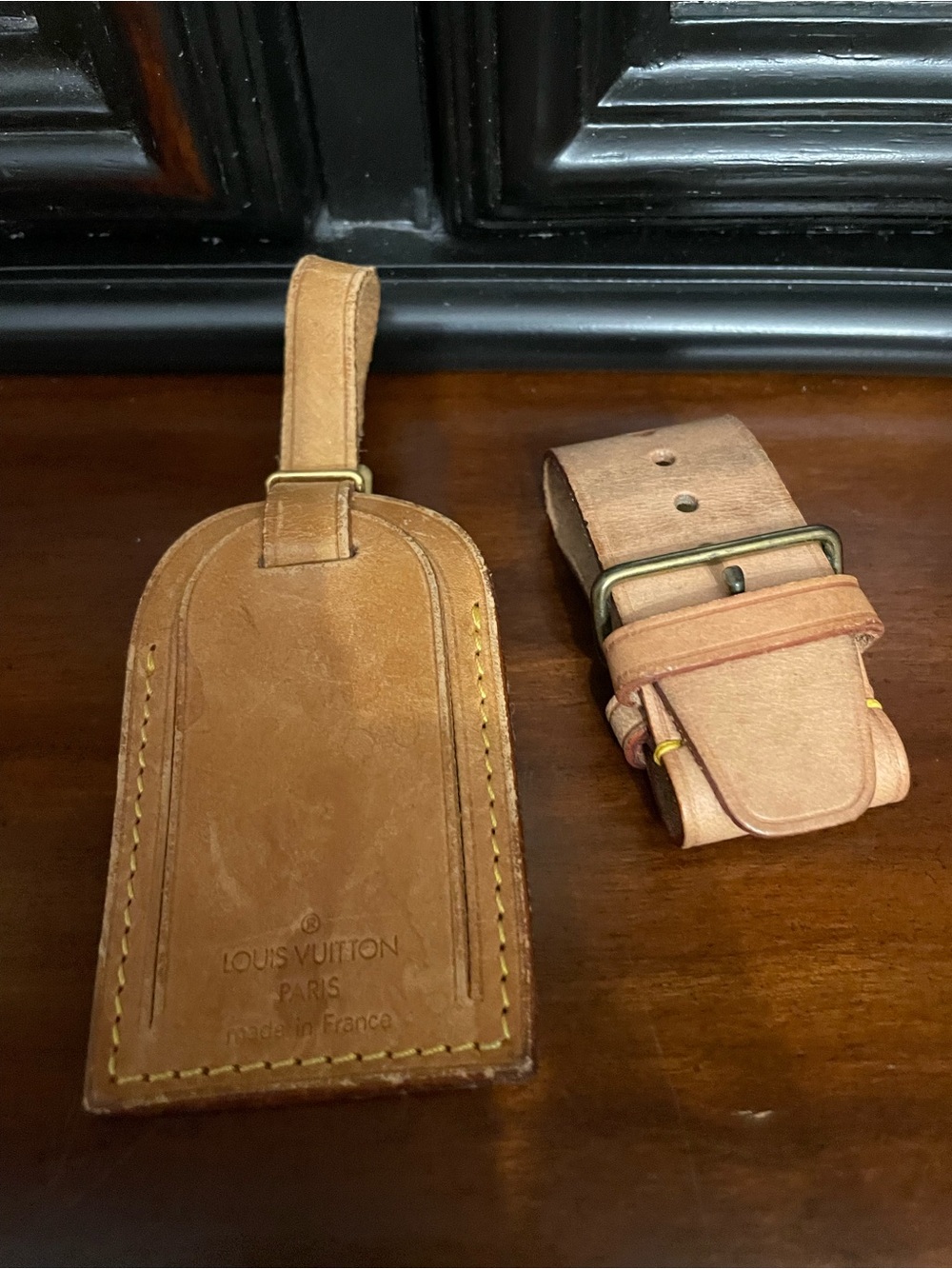 Louis Vuitton Tan Leather Luggage Tag and poignant set